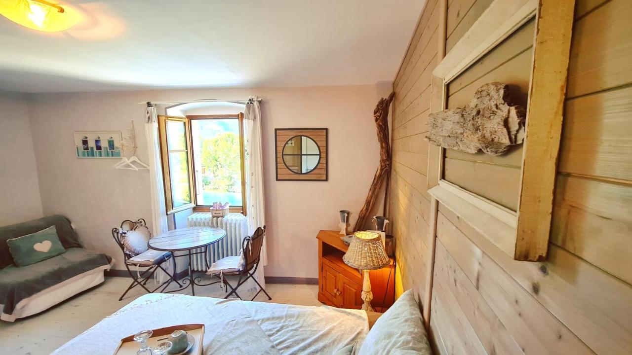 Le Doux Nid Bed & Breakfast Chanaz Luaran gambar