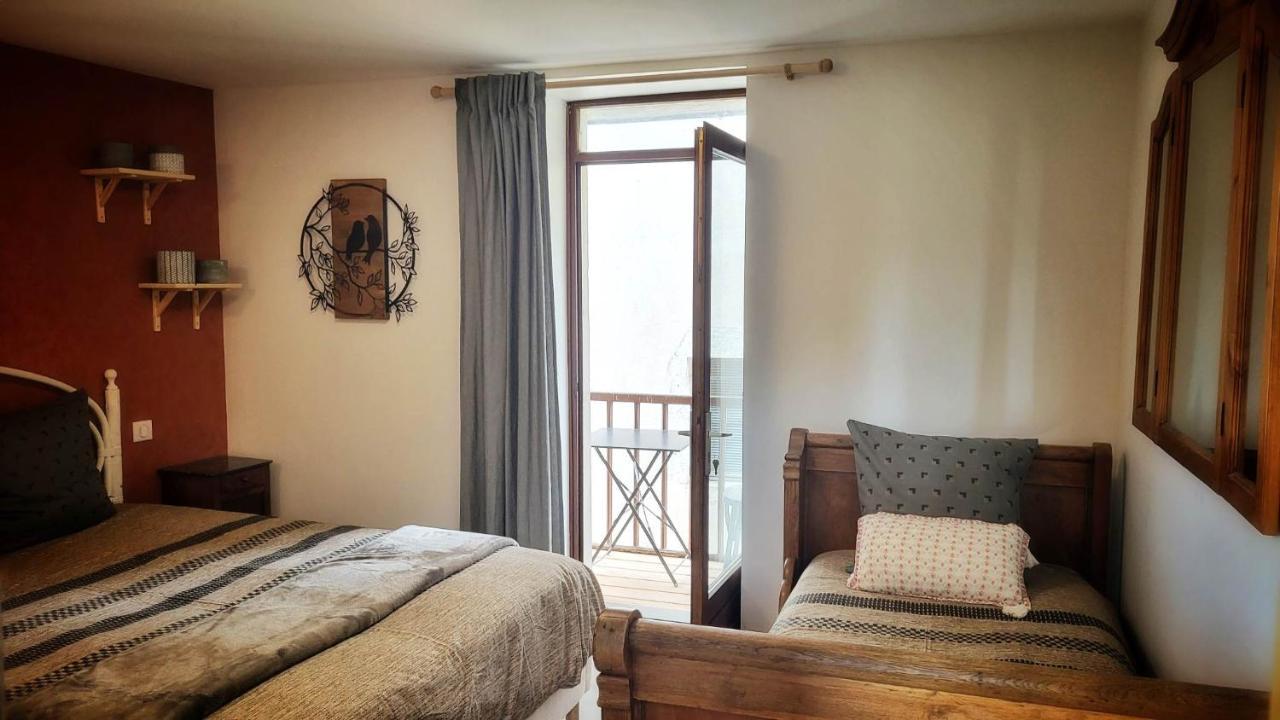 Le Doux Nid Bed & Breakfast Chanaz Luaran gambar