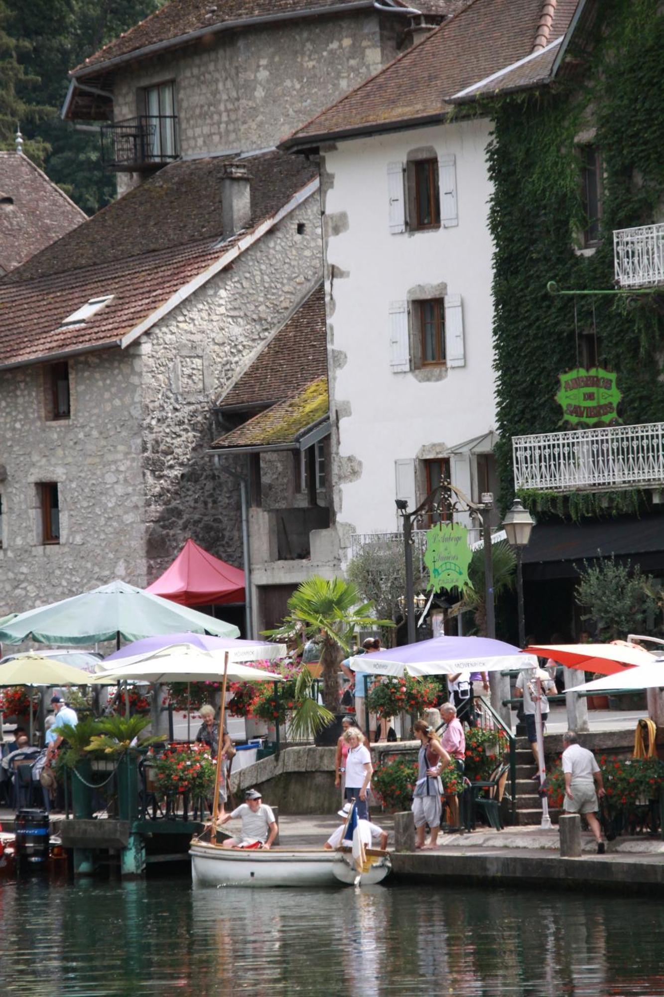 Le Doux Nid Bed & Breakfast Chanaz Luaran gambar