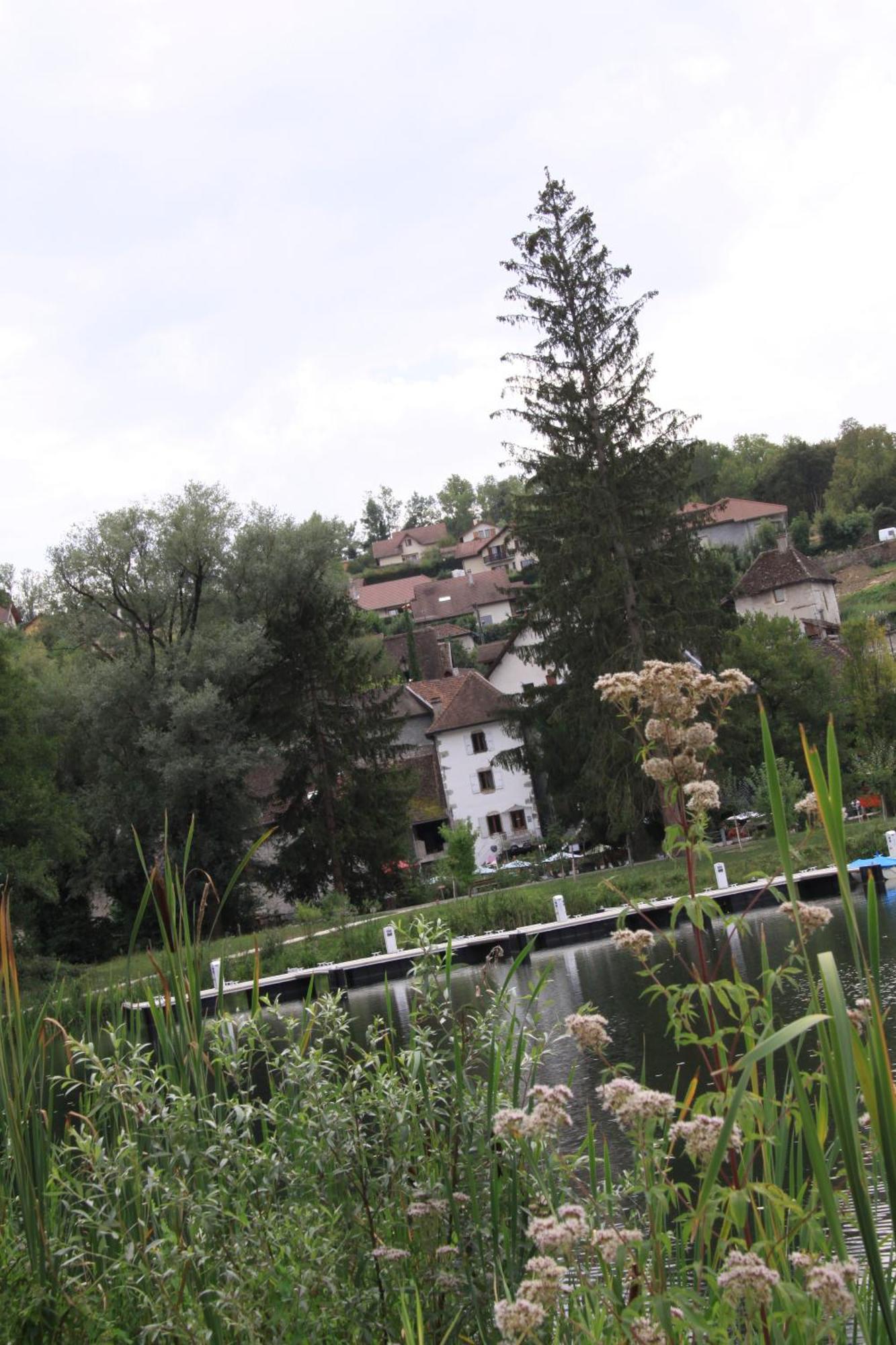 Le Doux Nid Bed & Breakfast Chanaz Luaran gambar