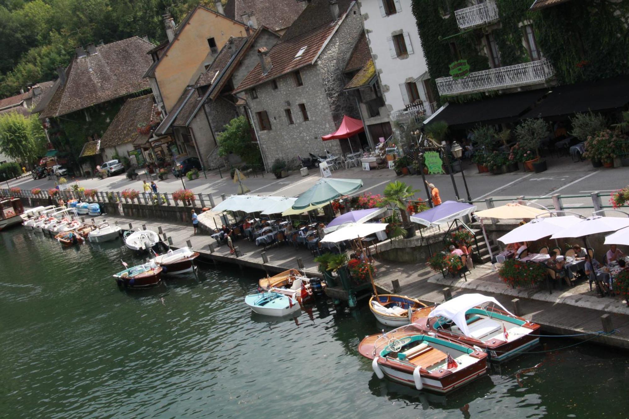 Le Doux Nid Bed & Breakfast Chanaz Luaran gambar